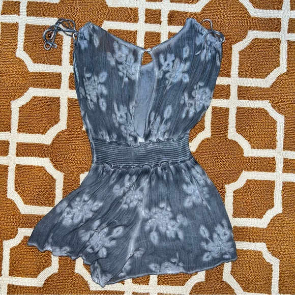 Free People Julia Tie Dye Cold Shoulder Embroidered Shorts Blue Romper XS EUC - Picture 4 of 14